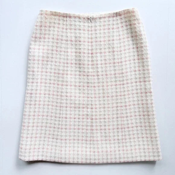 Chanel 04C 2004 Cruise Resort Ivory Fantasy Tweed B2364 Skirt Size 36 FR 4 US - Picture 9 of 16